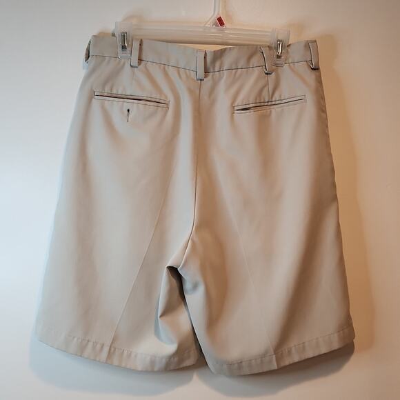 Nike Golf Khaki Shorts Men's Size 32 VERY NICE!! - Picture 9 of 12